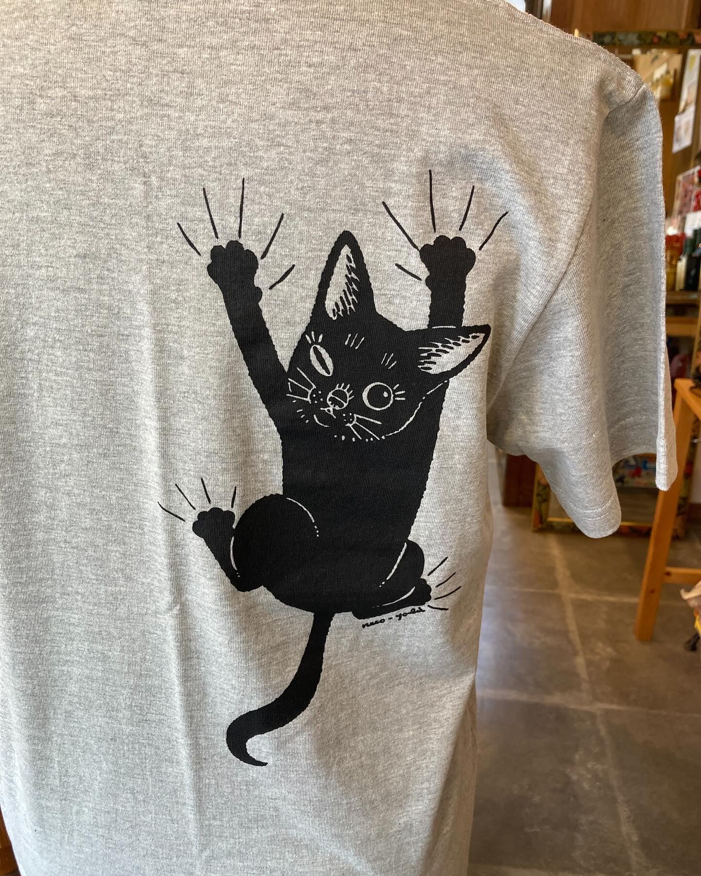 ネコ曜日 withポピーTシャツ(保護猫活動支援シャツ) | イタリアと青森