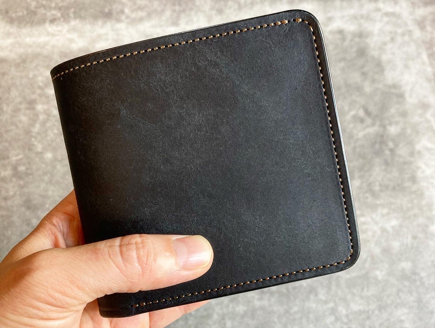 acca bottega 財布 acca bottega Strato 小銭入れ付き二つ折り財布 サドルプル
